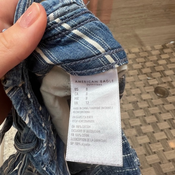 American Eagle Paper Bag Shorts - Picture 3 of 3